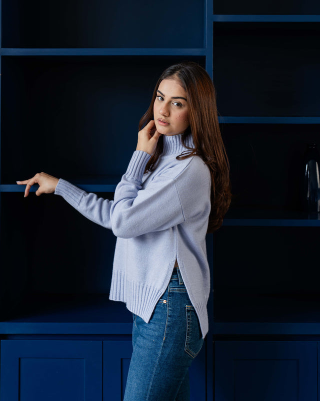 SOFT VOILET TURTLENECK