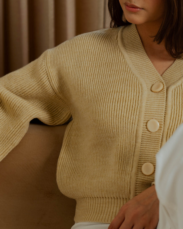 KNITTED CROP CARDIGAN