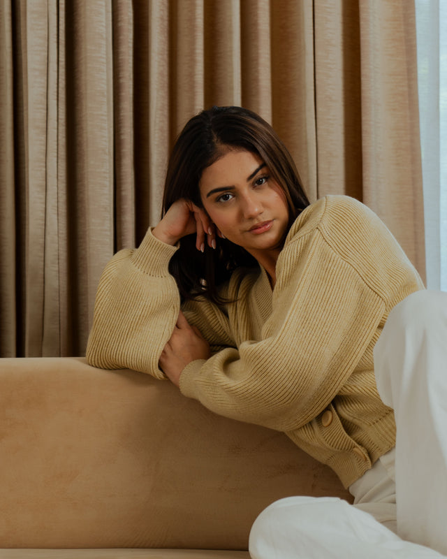 KNITTED CROP CARDIGAN