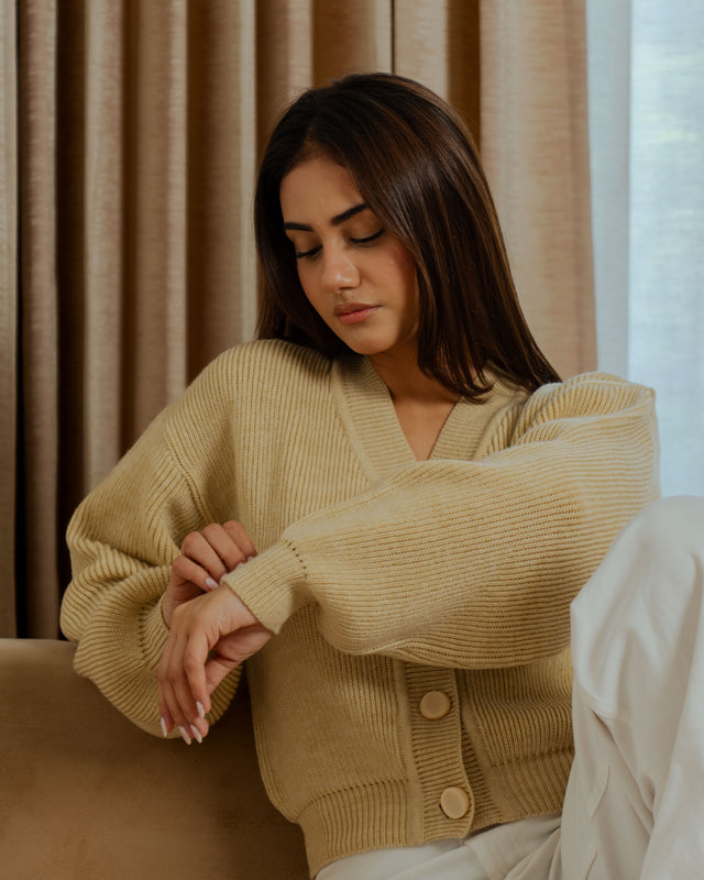 KNITTED CROP CARDIGAN